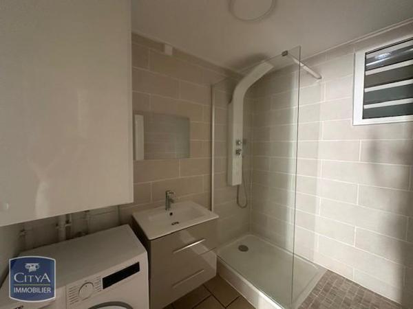 Maison à louer 1 pièce 33.24m²