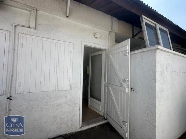 Maison à louer 1 pièce 33.24m²