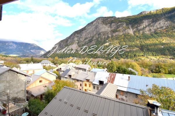 Appartement rénové à vendre 3 pièces SAINT CLEMENT SUR DURANCE (05)