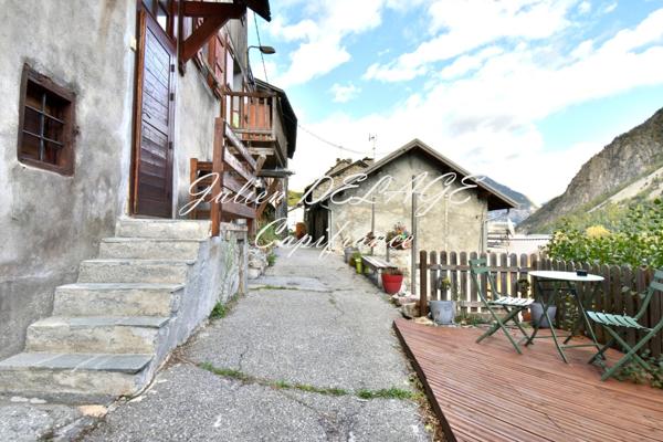 Appartement rénové à vendre 3 pièces SAINT CLEMENT SUR DURANCE (05)