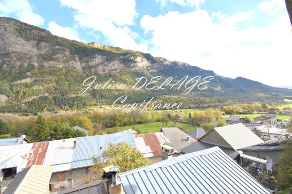 Appartement rénové à vendre 3 pièces SAINT CLEMENT SUR DURANCE (05)