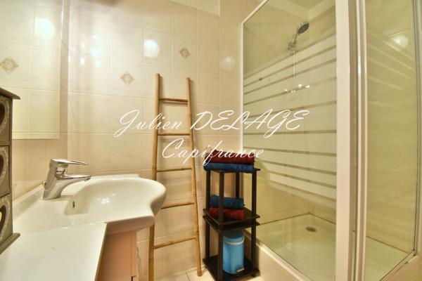 Appartement rénové à vendre 3 pièces SAINT CLEMENT SUR DURANCE (05)