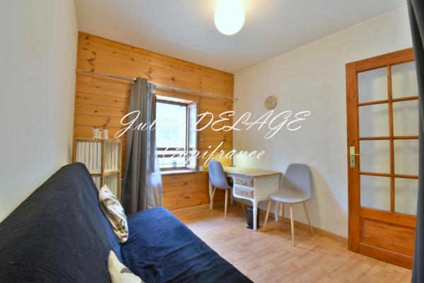 Appartement rénové à vendre 3 pièces SAINT CLEMENT SUR DURANCE (05)