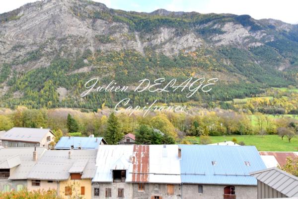 Appartement rénové à vendre 3 pièces SAINT CLEMENT SUR DURANCE (05)