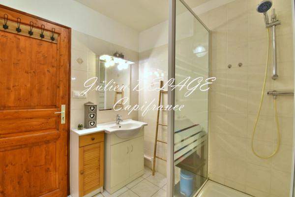 Appartement rénové à vendre 3 pièces SAINT CLEMENT SUR DURANCE (05)