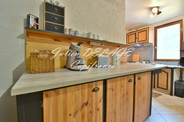 Appartement rénové à vendre 3 pièces SAINT CLEMENT SUR DURANCE (05)