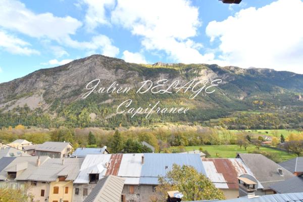 Appartement rénové à vendre 3 pièces SAINT CLEMENT SUR DURANCE (05)