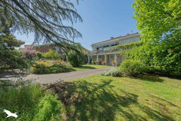 Maison à vendre |  Blagnac |  6 pièces | 210 m²