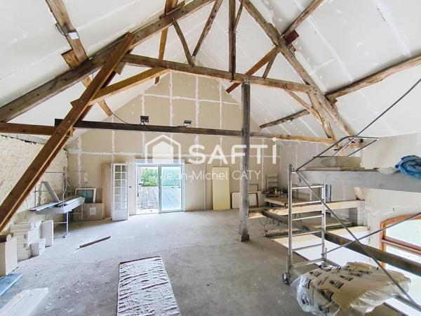 St Loup des Bois, magnifique longère de 198 m² sur 11515 m² de terrain.