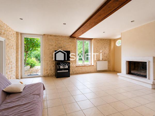 St Loup des Bois, magnifique longère de 198 m² sur 11515 m² de terrain.