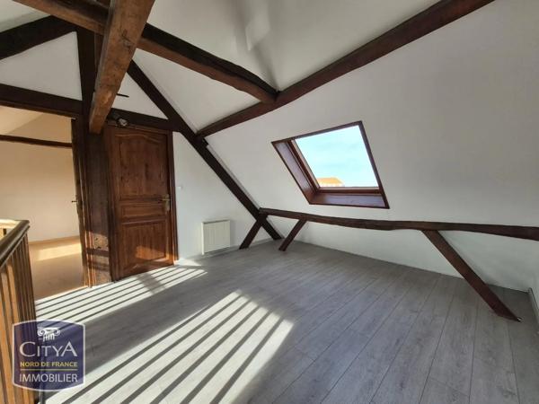 Appartement à louer 4 pièces 82.37m² Saint-Omer (62500)