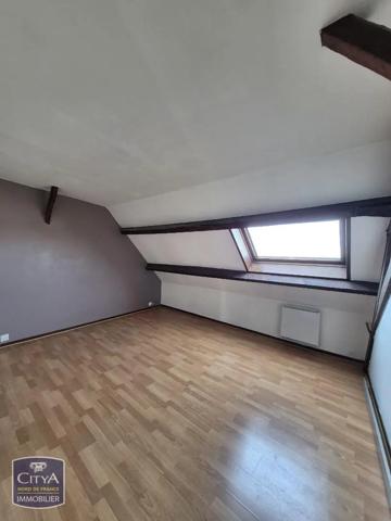 Appartement à louer 4 pièces 82.37m² Saint-Omer (62500)