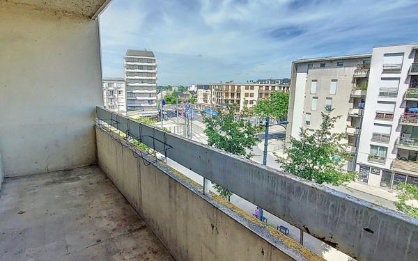 Appartement à vendre    1 pièce • 39 m2 Joué-lès-Tours