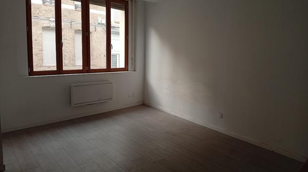 Saint-Omer (62500) Maison à louer - centre-ville 3 chambres