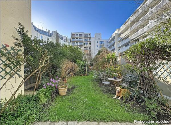 Appartement dexception avec jardin privatif