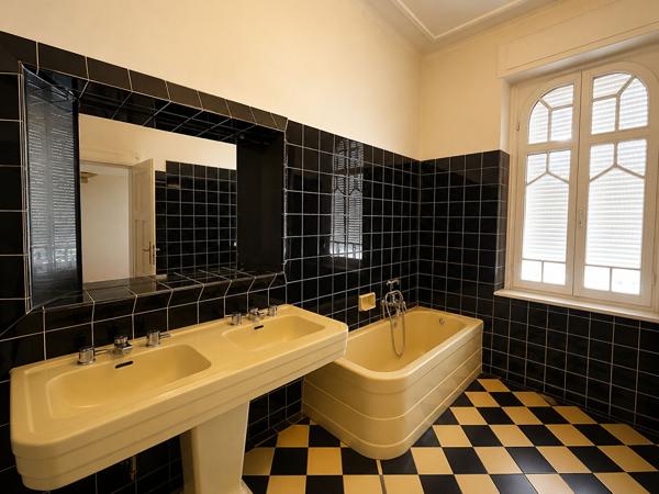 Maison 9 pièces 322 m2