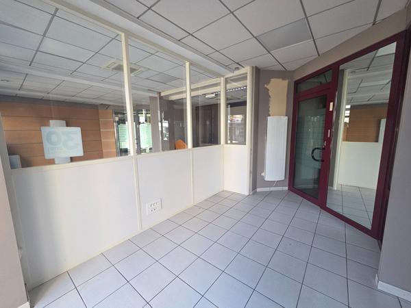 Bureaux 145.89 m2