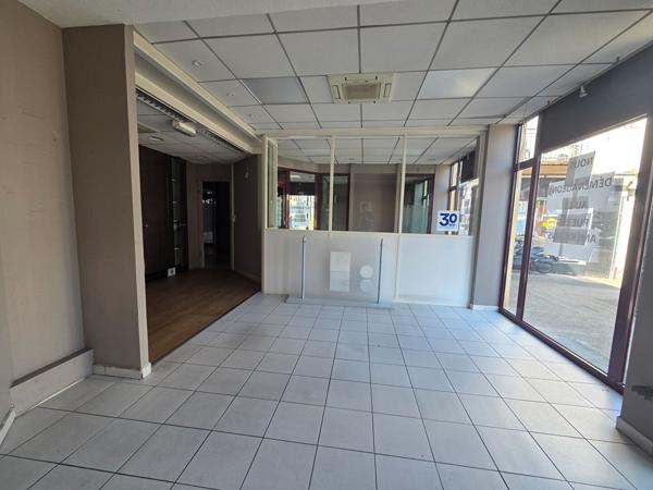 Bureaux 145.89 m2