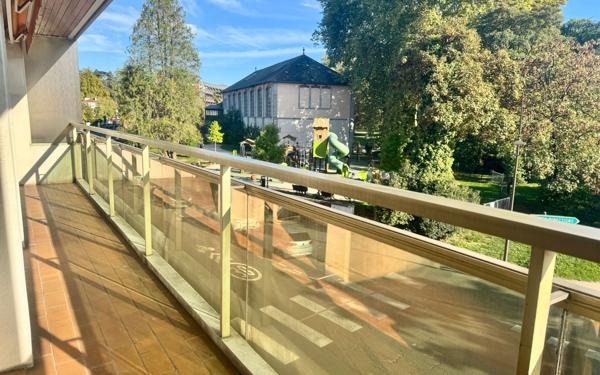 Appartement à vendre    2 pièces • 49 m2 Pau