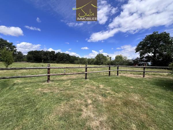 Propriété avec dépendances/piscine dans un parc clos d'env.6170m².