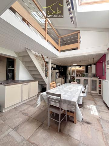 Propriété avec dépendances/piscine dans un parc clos d'env.6170m².