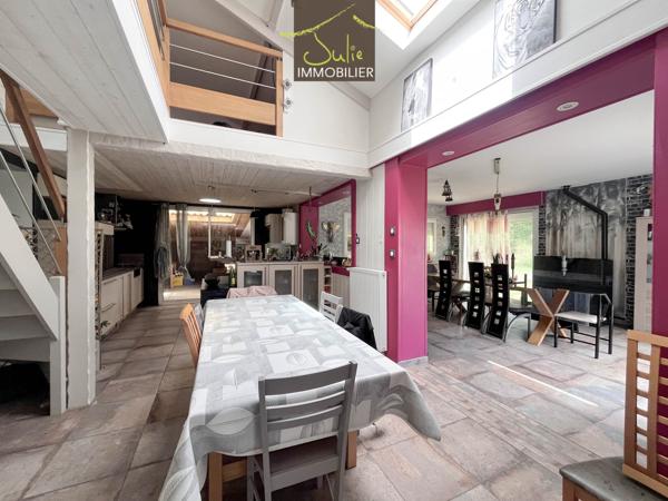 Propriété avec dépendances/piscine dans un parc clos d'env.6170m².