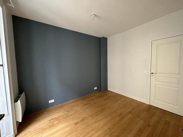 Appartement * 2 Pièces * 32 M² * 44000 Nantes * 652 * 50 * 702,  
Nantes 44000