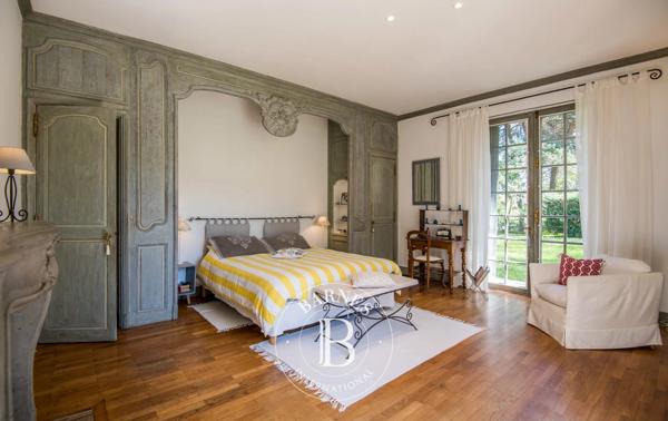 Castres, Propriété 5 Chambres -  307 m² à vendre