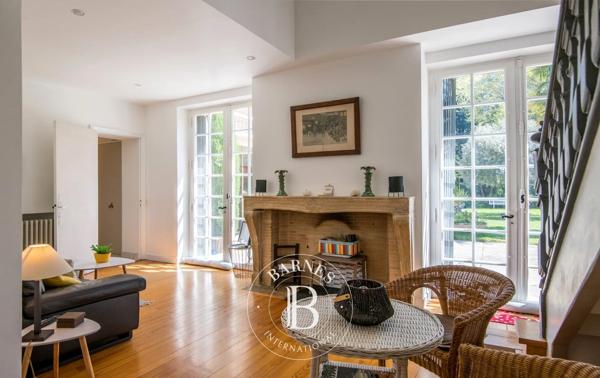 Castres, Propriété 5 Chambres -  307 m² à vendre