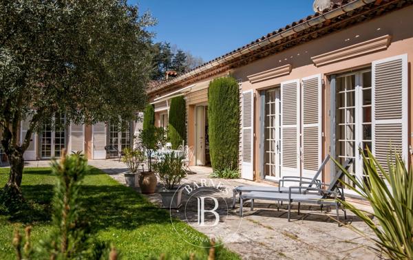 Castres, Propriété 5 Chambres -  307 m² à vendre