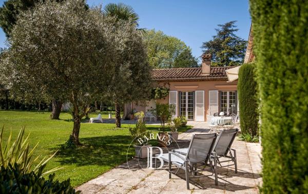 Castres, Propriété 5 Chambres -  307 m² à vendre