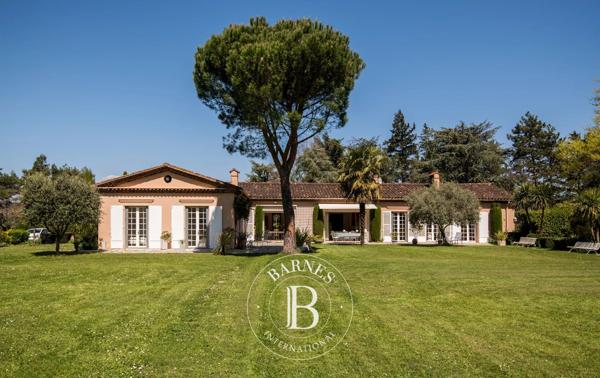 Castres, Propriété 5 Chambres -  307 m² à vendre