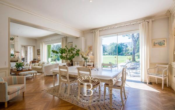 Castres, Propriété 5 Chambres -  307 m² à vendre