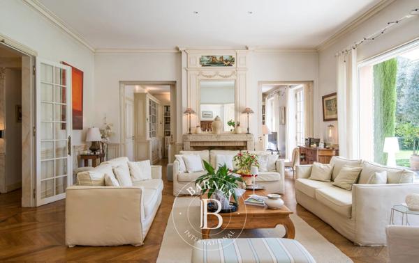 Castres, Propriété 5 Chambres -  307 m² à vendre