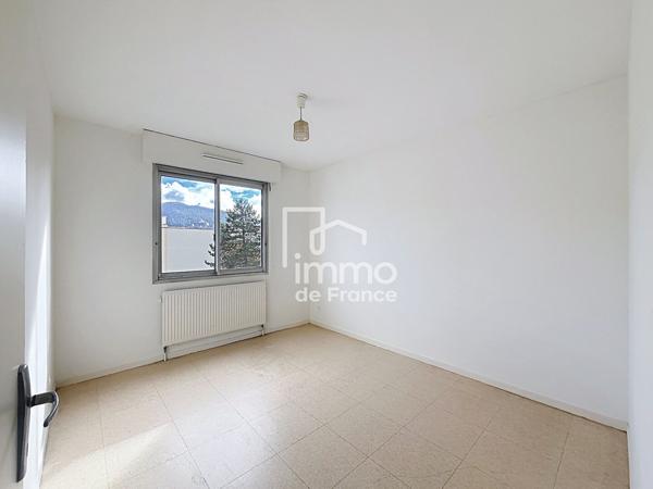Appartement Oyonnax 4 pièce(s) 85 m2