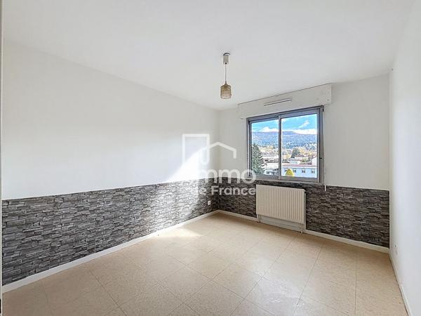 Appartement Oyonnax 4 pièce(s) 85 m2