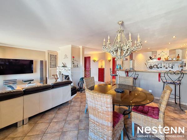 Maison d'environ 110 m² avec appartement 2 pièces attenant avec piscine dans un environnement calme