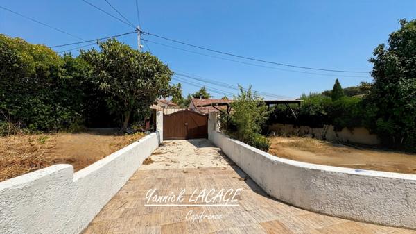 Maison familiale avec possibilité d'extension Deux logements , une seule acquisition : idéal famille ou investissement – Calme & Vue dégagée – Marseille 13e les mourets