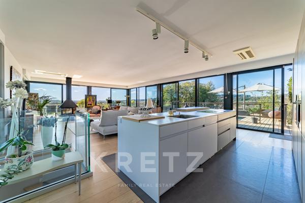 Villa d'architecte épurée avec vue exceptionnelle