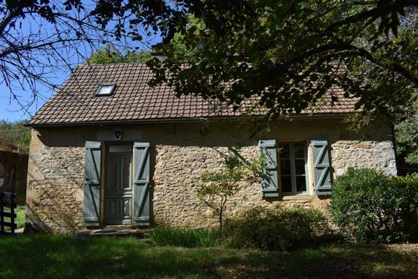 Corps de ferme Carsac Aillac. Maison avec gite
