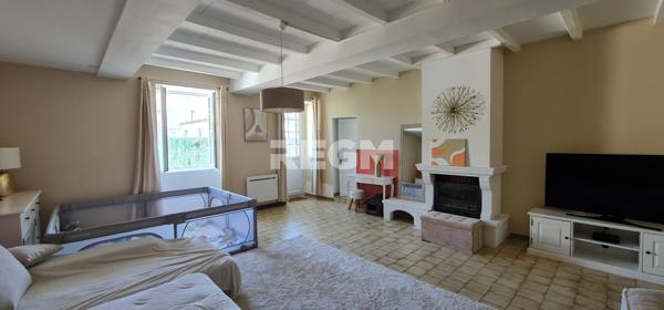 Semussac (17120) MAISON 3 chambres Proche Royan - Prête à vivre - Du Charme et de beaux espaces