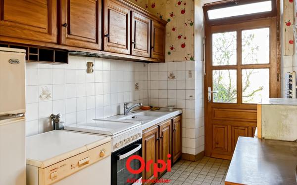 Maison à vendre    6 pièces •  Montmarault