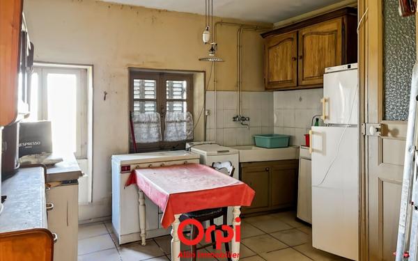 Maison à vendre    6 pièces •  Montmarault
