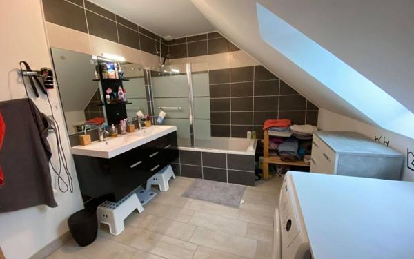 Maison à louer    4 pièces • 81 m2 Guérande