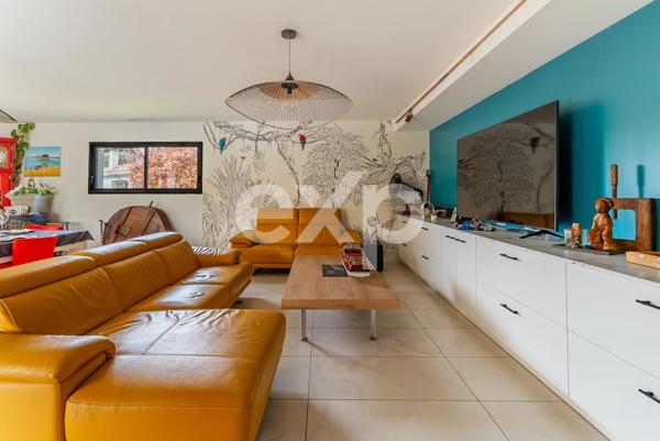 Maison type arcachonnaise de 160 m² avec T2 indépendant, jacuzzi et triple garage