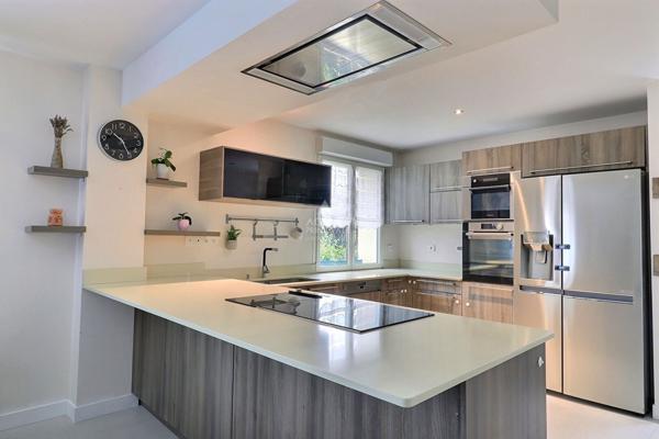 Maison Acheres 6 pièce(s) 139 m2 €690 000 ** - Référence 8909