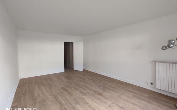 Appartement à louer    1 pièce • 31,78 m2 Paris 9