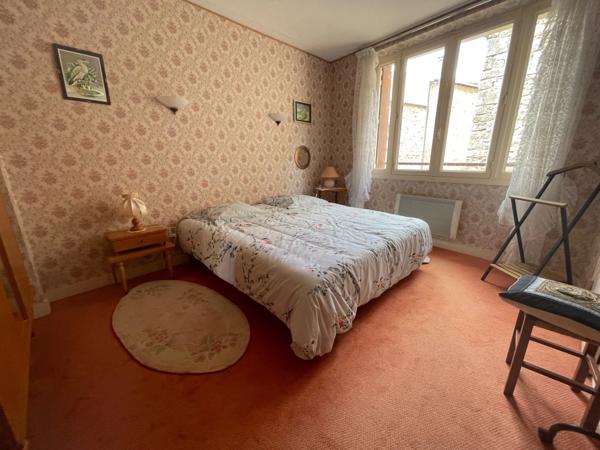 Maison avec jardinet/terrasse et vue