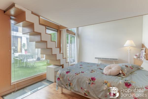 Maison Loft avec Patio à Bordeaux Les Chartrons, 175 m² et Garage