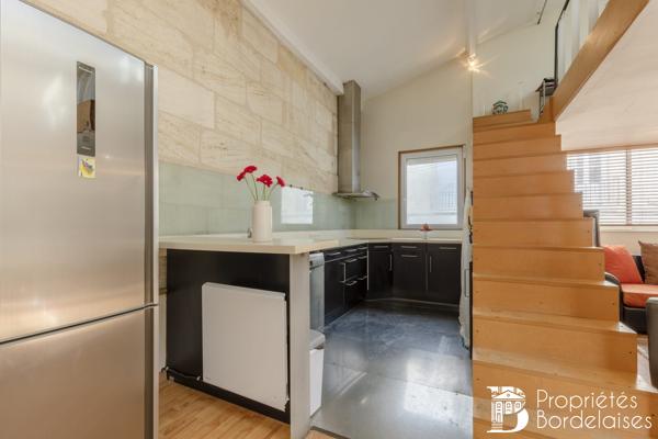 Maison Loft avec Patio à Bordeaux Les Chartrons, 175 m² et Garage
